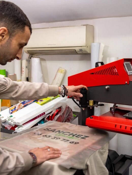 Studio graphique à Nice : impressions textiles, produits de papeterie et création graphique